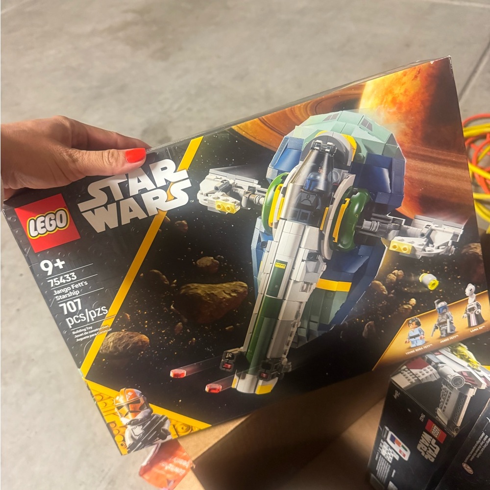 LEGO Star Wars Boba Fett's Starship in Green and Gray